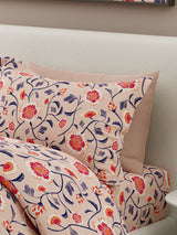 Siesta 100% Cotton 200 TC Pink Floral Print King Bedsheet with 2 Pillow Covers