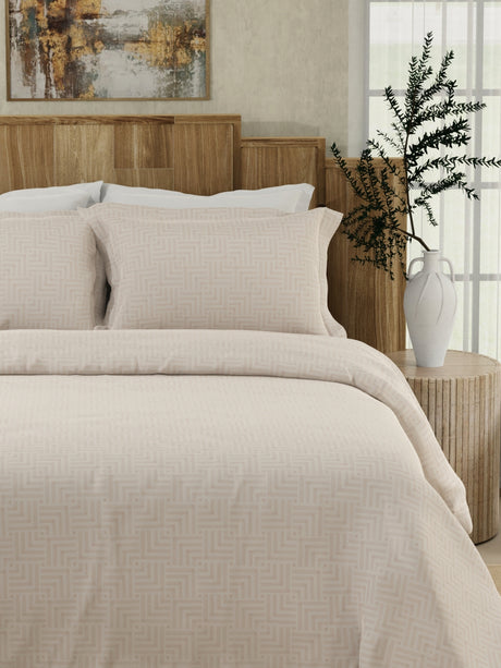 Gardenia Augusta 100% Cotton 300 TC Beige & White Digitally Printed Super King Bedsheet with 2 Pillow Covers