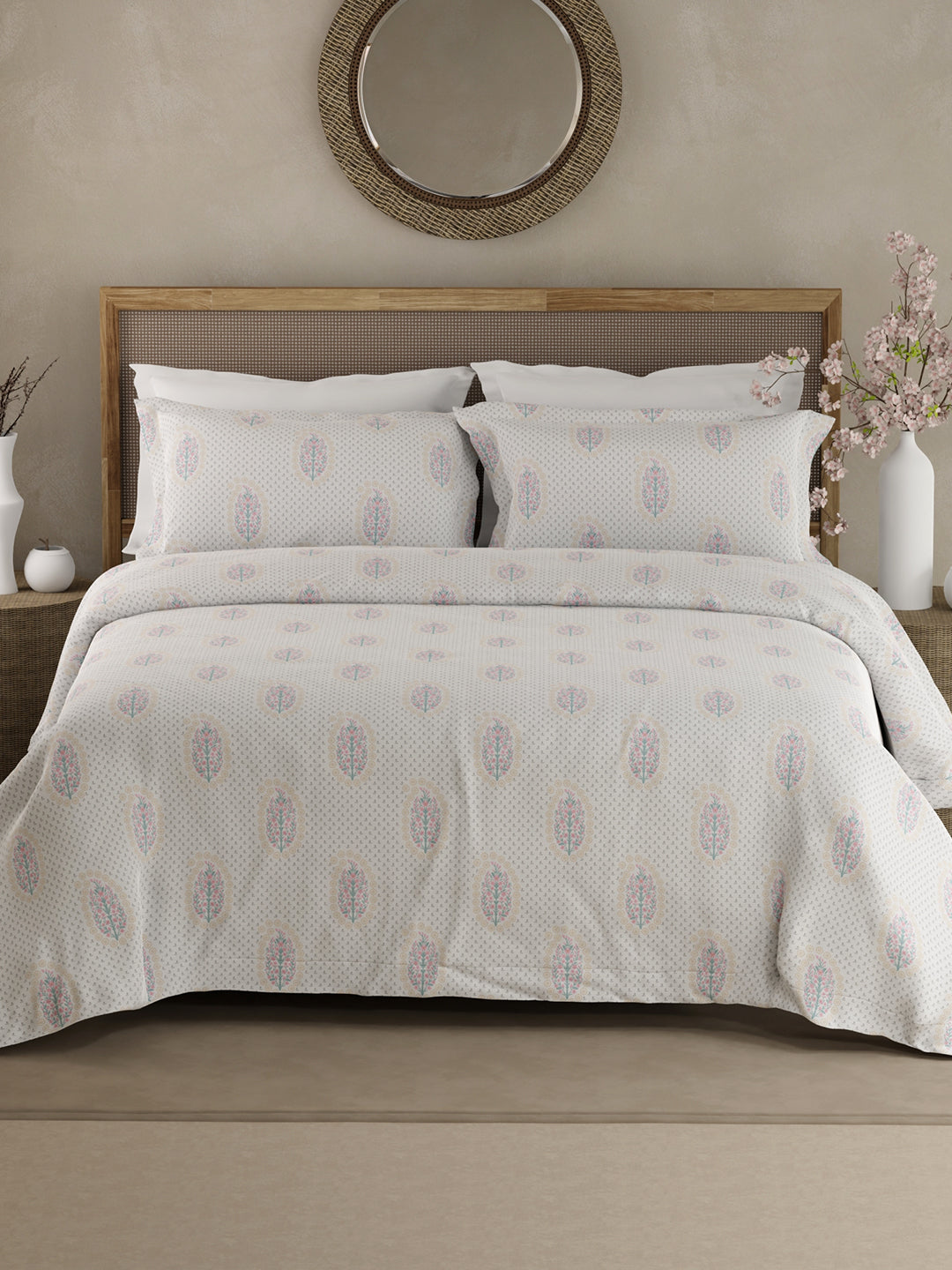 Indo Musk 100% Kasturi Cotton 200 TC White & Grey Floral King Bedsheet with 2 Pillow Covers