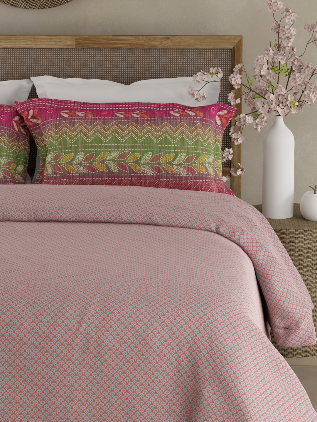 Heritage Walk 100% Egyptian Cotton 200 TC Pink Ethnic Print King Bedsheet with 2 Pillow Covers