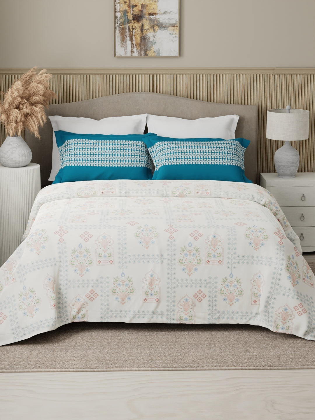 Valatia 100% Cotton 200 TC Karigari Printed Double Bedsheet with 2 Pillow Covers - Blue & White