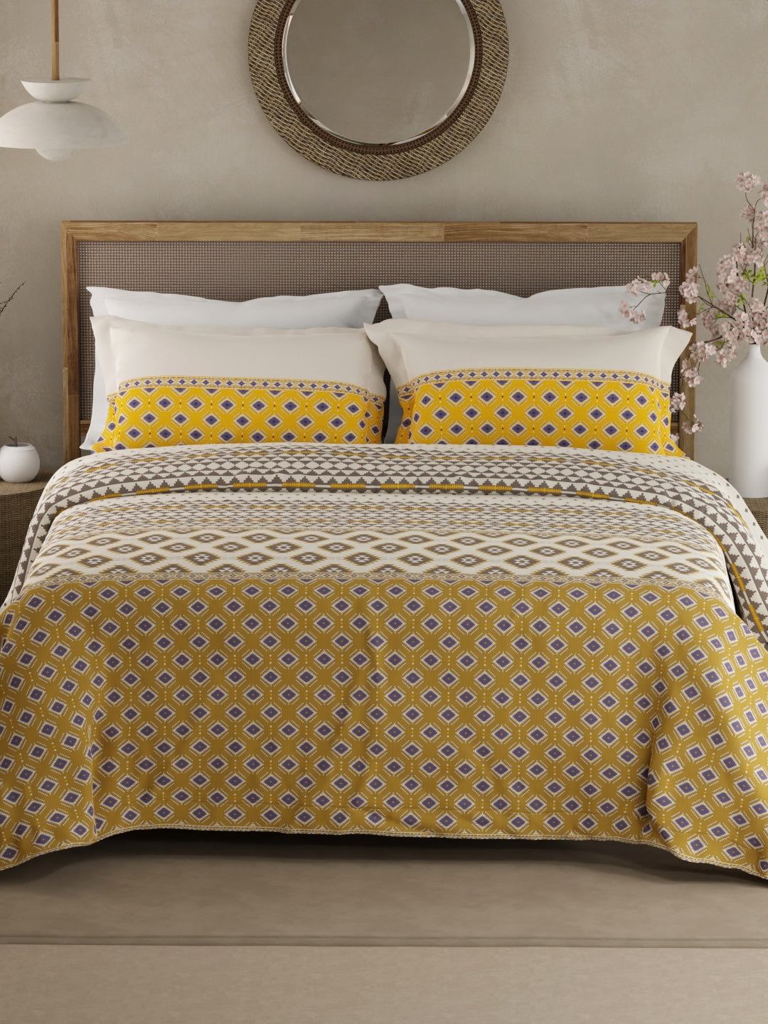 Valatia Gypsy 100% Cotton 200 TC Ethnic Printed King Bedsheet with 2 Pillow Covers - Yellow & White