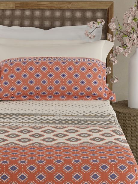 Valatia Gypsy 100% Cotton 200 TC Ethnic Print Fitted King Bedsheet with 2 Pillow Covers - White & Red
