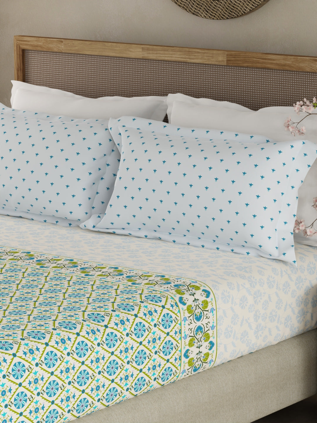 Valatia Gypsy 100% Cotton 200 TC Ethnic Print Fitted King Bedsheet with 2 Pillow Covers - Blue