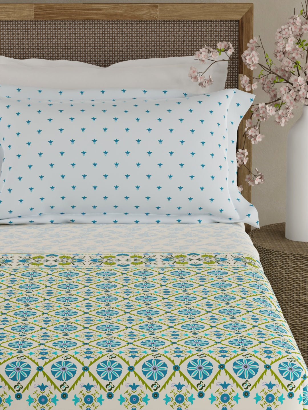 Valatia Gypsy 100% Cotton 200 TC Ethnic Print Fitted King Bedsheet with 2 Pillow Covers - Blue