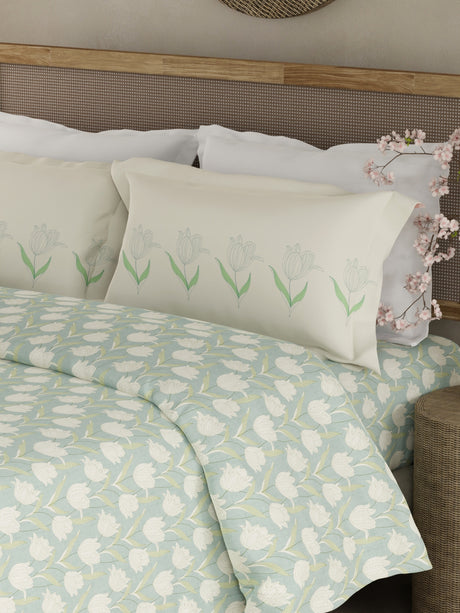 Valatia 100% Cotton 200 TC Blue & White Floral King Bedsheet with 2 Pillow Covers
