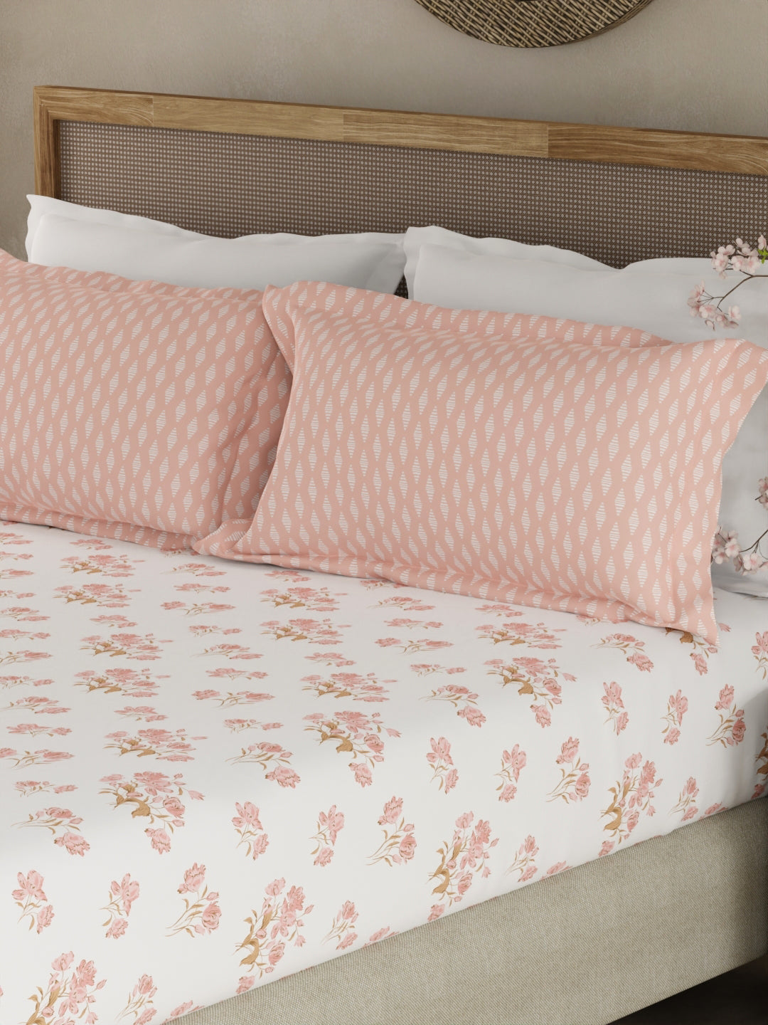 Valatia 100% Cotton 200 TC Peach & White Floral King Fitted Bedsheet with 2 Pillow Covers