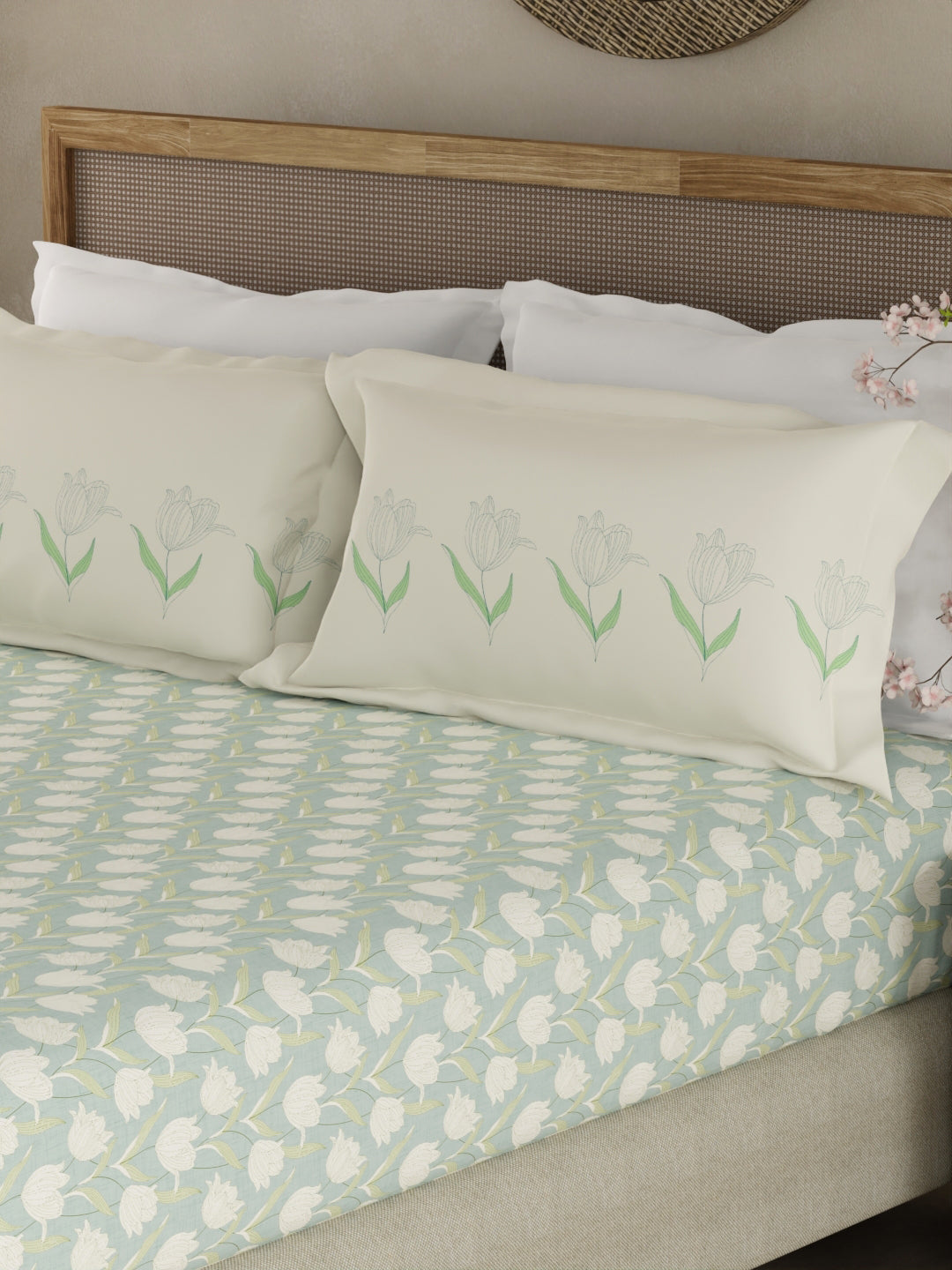Valatia 100% Cotton 200 TC Grey & White Floral King Fitted Bedsheet with 2 Pillow Covers